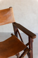 Chaise de réalisateur J Line en bois plissé/cuir cognac