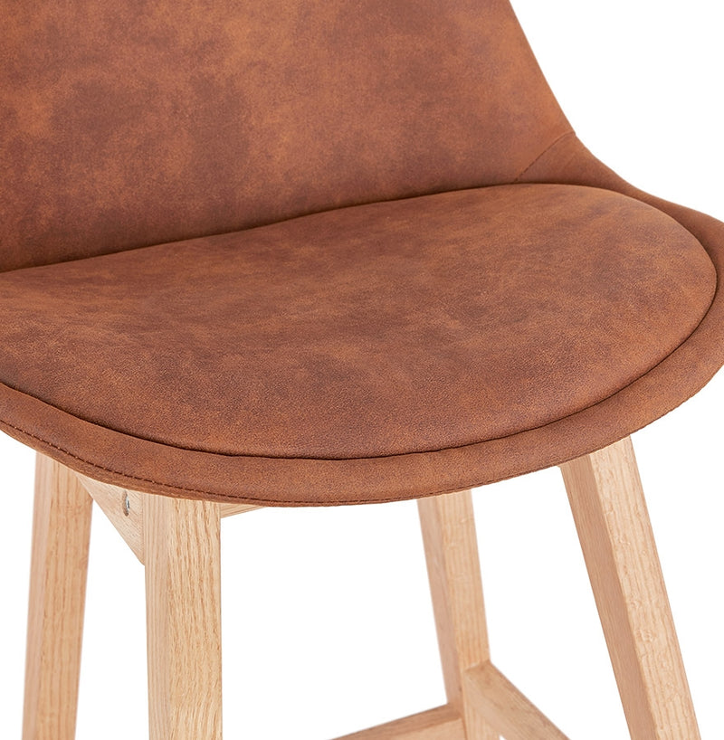 Barkruk 'ASPEN' in bruine microfiber en poten in hout met natuurlijke afwerking - Majorr