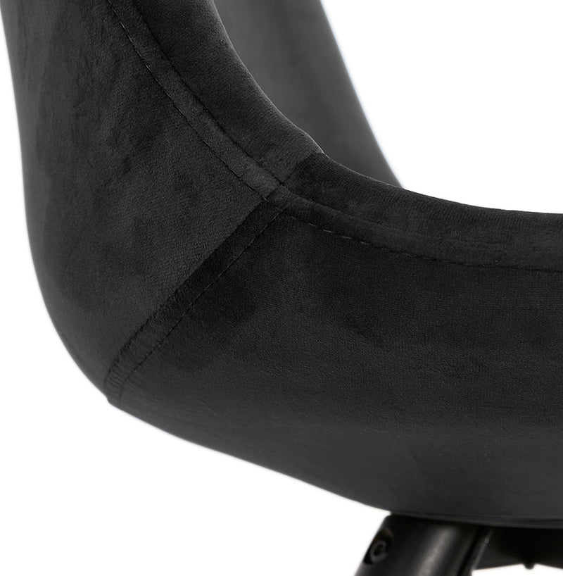 Design stoel 'HAMILTON' in zwart fluweel en poten in zwart hout - Majorr