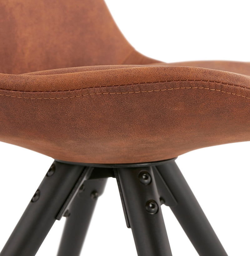 Comfortabele stoel 'HARRY' in bruine microfiber en zwarte poten - Majorr
