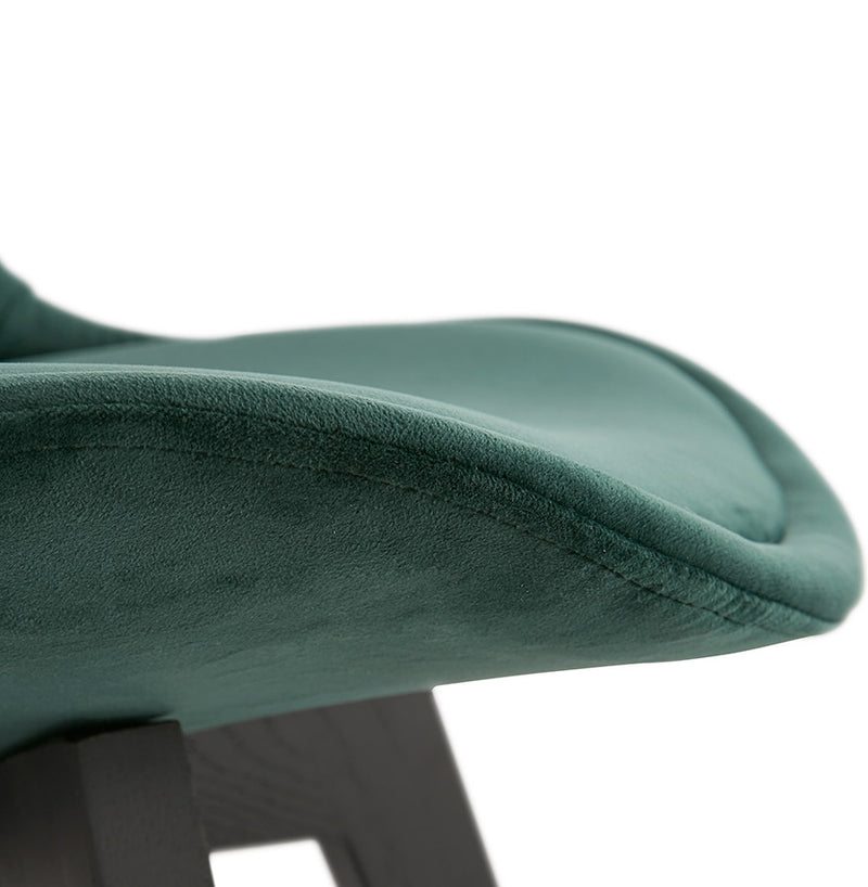 Stoel in groen fluweel 'JOE' met structuur in zwart hout - Majorr