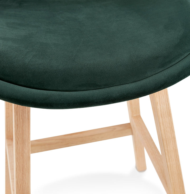 Halfhoge kruk 'MORISS MINI' in fluweel groen met poten in natuurlijk hout - Majorr