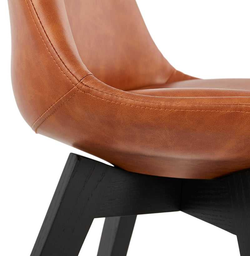 Designstoel 'NIAGARA' bruin met poten in zwart hout - Majorr