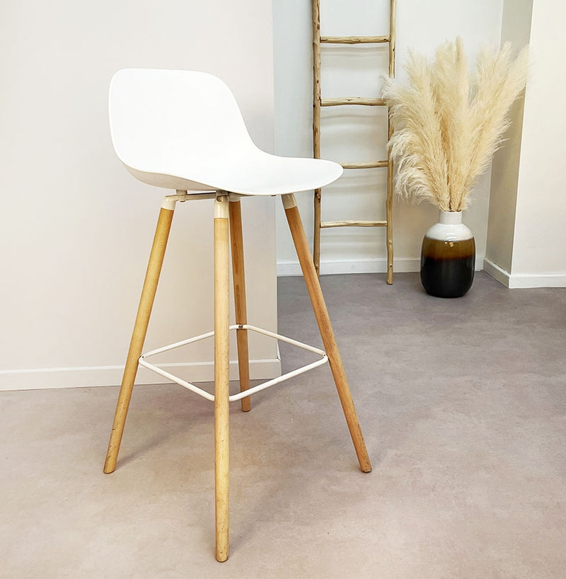 Halfhoge witte kruk 'TATSU MINI' met poten van natuurlijk hout - Majorr